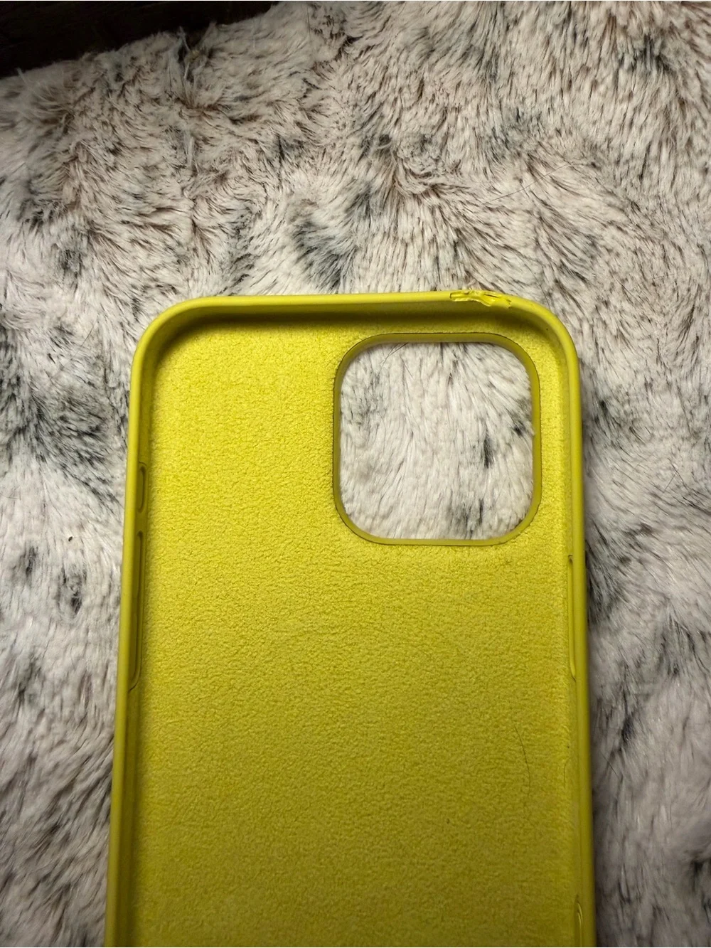 Apple Silicone iPhone 16 Pro Max Case- Starfruit